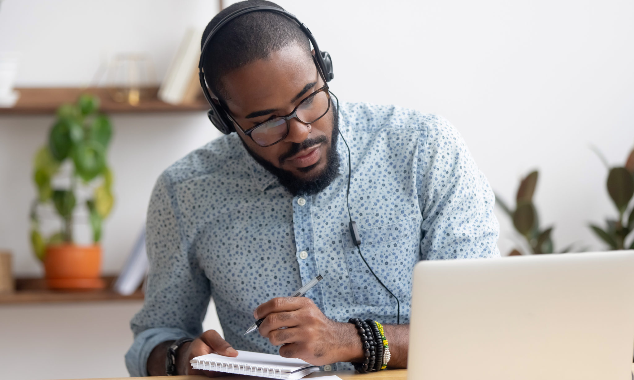 Working From Home – Legislation and Risks | Peoplesafe